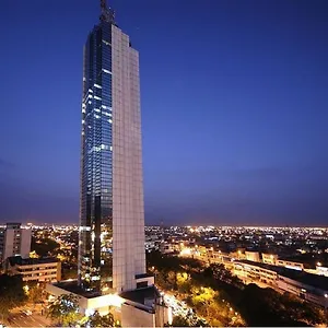 Torre De Plaza Hotel